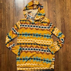 BOMBOM USA AZTEC PRINT HOODED TOP, Women’s Large, like new